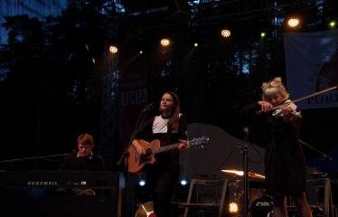 Festivalis „Purpurinis vakaras“ (2016) - Penktadienio vakaro koncertas - Ieva Prūsaitė ir grupė