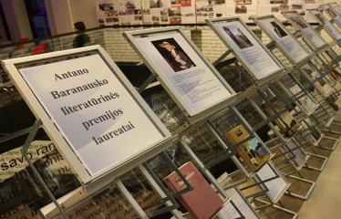 2017 12 09 - Bibliotekos 80-ojo gimtadienio šventė - Literatūrinės Antano Baranausko premijos įteikimo iškilmės