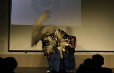 Japoniškų šokių, tradicinio teatro grimo ir kimono pristatymas - Aktoriaus pasirodymas - Šokis