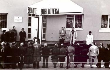 1995 09 29 - Anykščių viešosios bibliotekos atidarymas naujame pastate J. Biliūno g. 35
