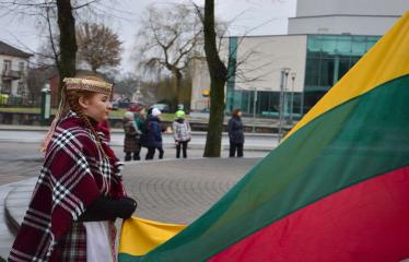 2016 03 11 - Lietuvos nepriklausomybės atkūrimo diena Anykščiuose (2016) - Valstybinės vėliavos pakėlimo ceremonija